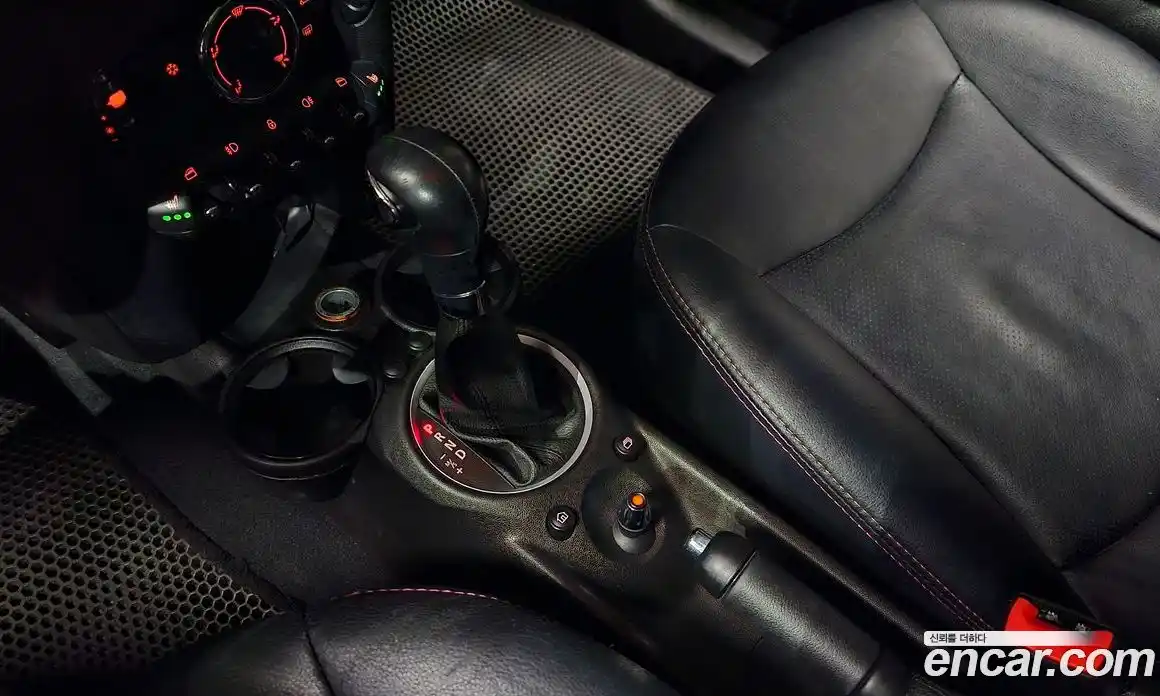 Mini Cooper 2011 1.6 гидро в Москве № 224357, фото 9