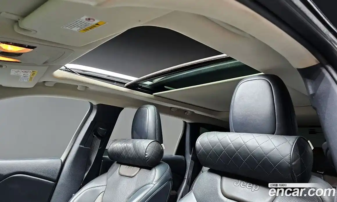 Jeep Cherokee 2015 2.0 гидро в Москве № 232774, фото 19