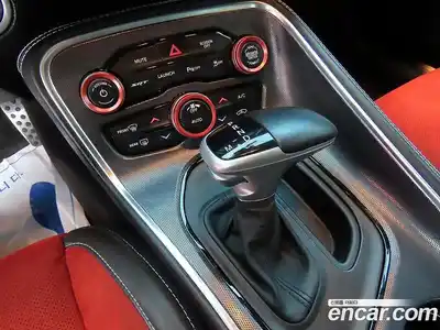 Dodge Challenger 2018 6.4 гидро в Москве № 256827, миниатюра 9