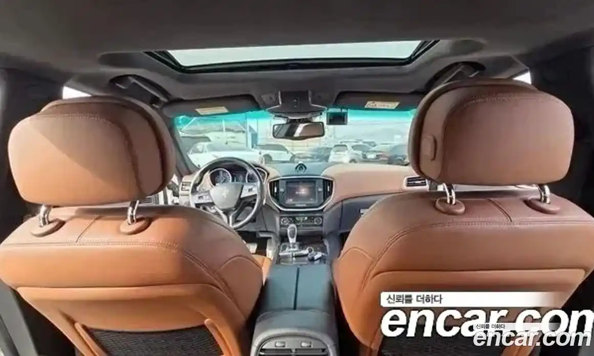 Maserati Ghibli 2016 3.0 гидро, фото 7