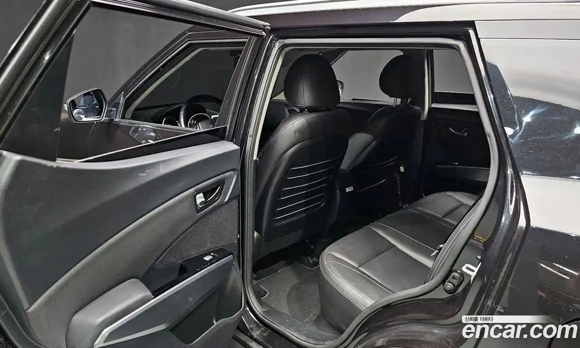 SsangYong TIBOLI 2018 1.6 гидро в Москве № 32042, фото 12