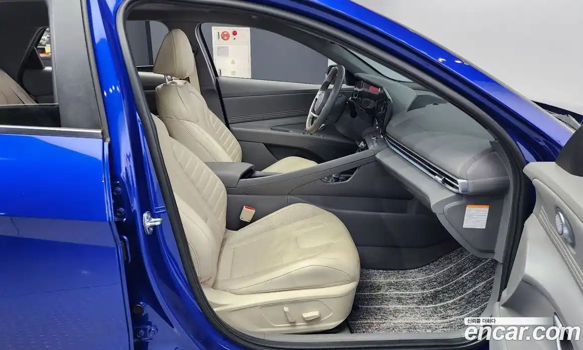 Hyundai Avante 2023 1.6 гидро в Москве № 49806, фото 11