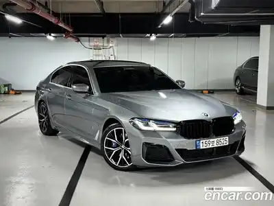 BMW 5-Series, 2022