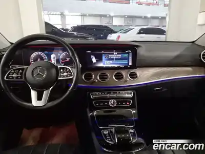 Mercedes-Benz E-Class 2019 2.0 гидро в Москве № 1690574, миниатюра 11