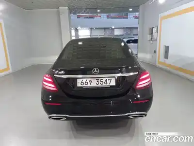 Mercedes-Benz E-Class 2019 2.0 гидро в Москве № 1690574, миниатюра 2