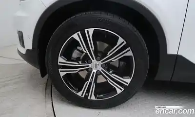 Volvo XC40 2021 2.0 гидро в Москве № 1691605, миниатюра 5