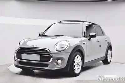 Mini Cooper, 2018