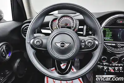 Mini Cooper 2018 1.5 гидро в Москве № 1692630, миниатюра 6