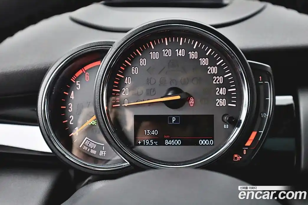 Mini Cooper 2018 1.5 гидро в Москве № 1692630, фото 7