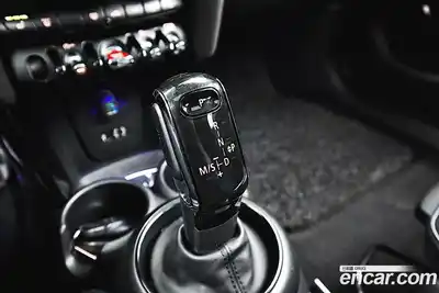 Mini Cooper 2018 1.5 гидро в Москве № 1692630, миниатюра 8