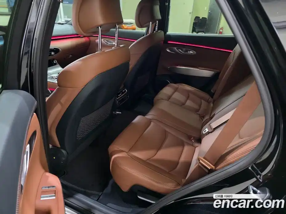 Genesis GV70 2025 2.5 гидро в Москве № 322446, фото 11