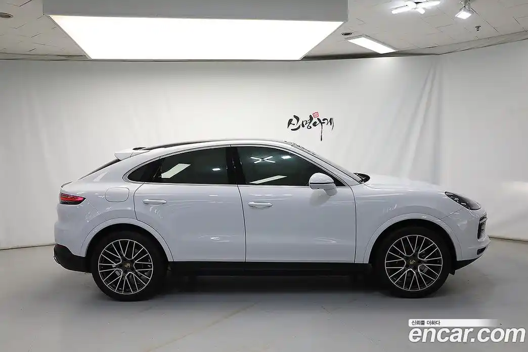 Porsche Cayenne 2023 3.0 гидро в Москве № 1084967, фото 3