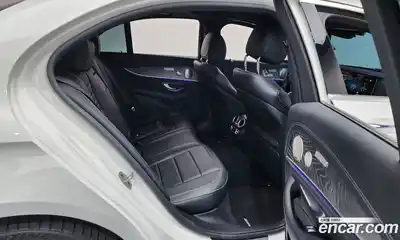 Mercedes-Benz E-Class 2022 2.0 гидро в Москве № 141744, миниатюра 12