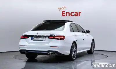 Mercedes-Benz E-Class 2022 2.0 гидро в Москве № 141744, миниатюра 2