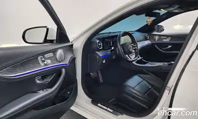 Mercedes-Benz E-Class 2022 2.0 гидро в Москве № 141744, миниатюра 10