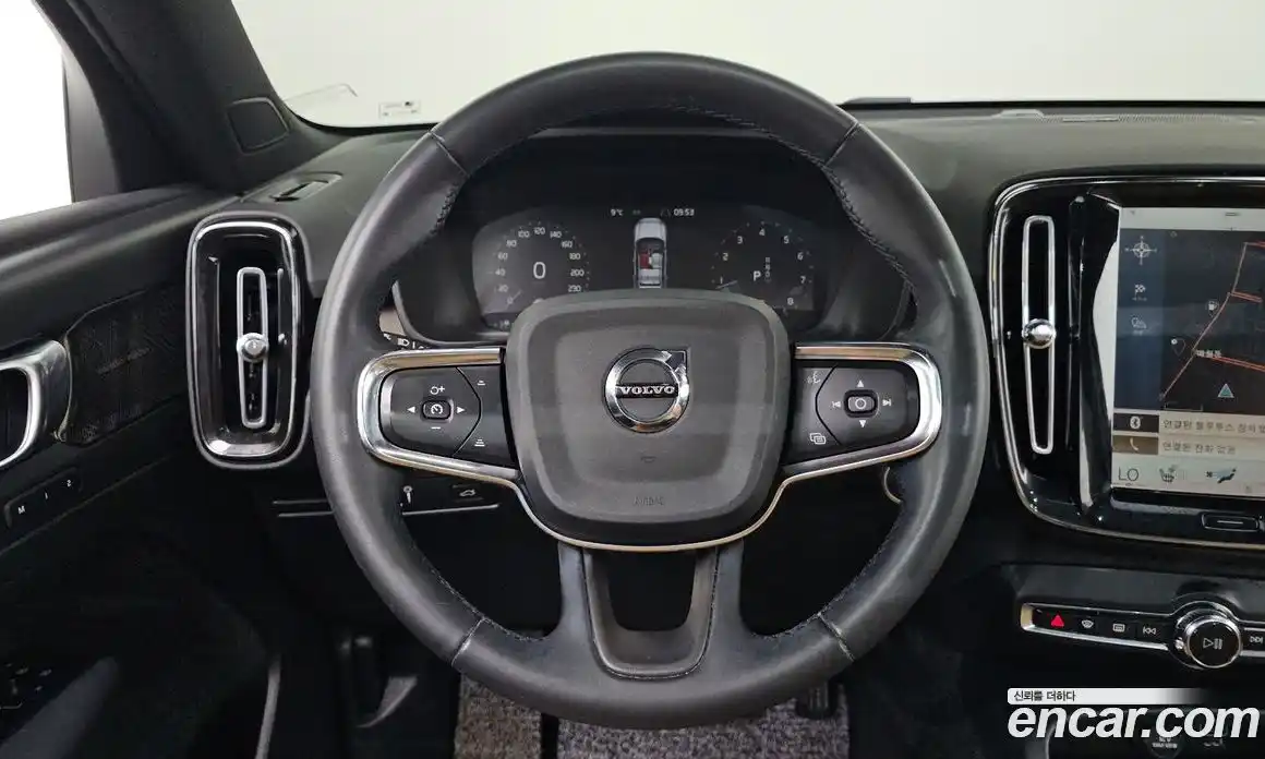 Volvo XC40 2022 2.0 гидро в Москве № 164626, фото 14
