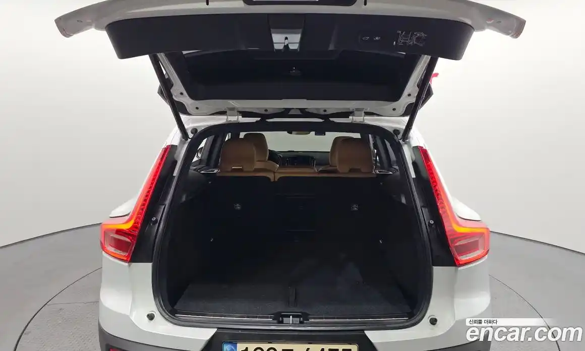 Volvo XC40 2022 2.0 гидро в Москве № 164626, фото 20