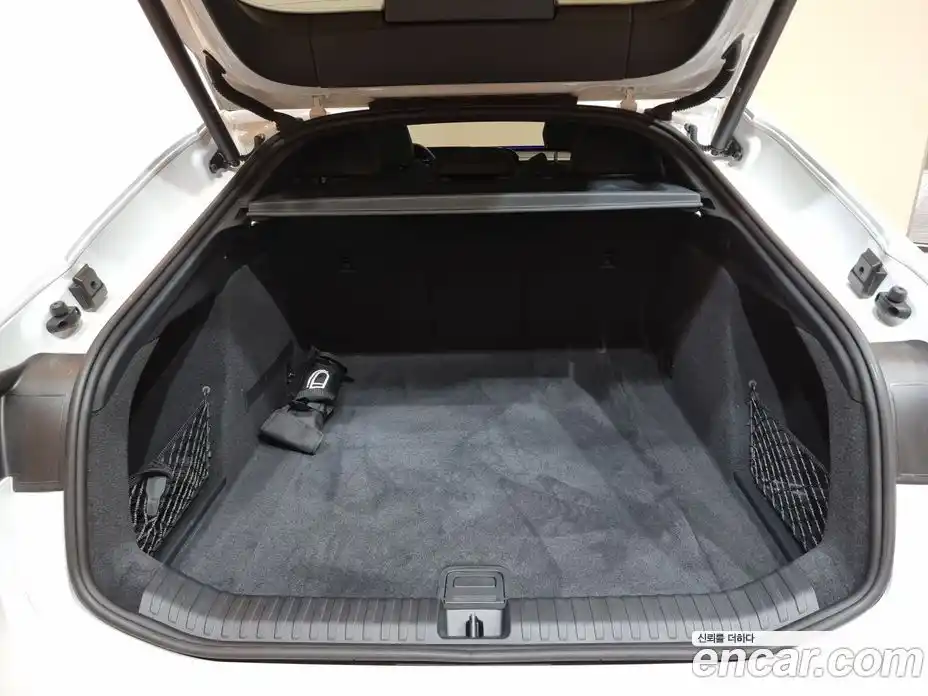 Audi A6 e-tron 2025 0.2 гидро в Москве № 1691338, фото 18
