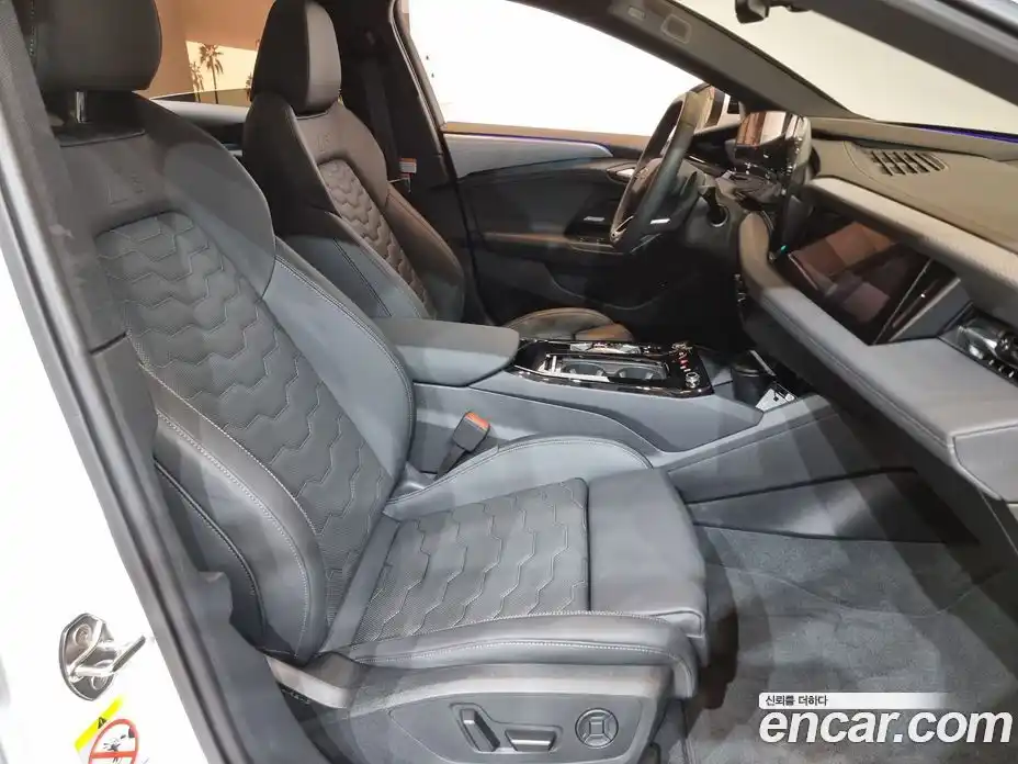 Audi A6 e-tron 2025 0.2 гидро в Москве № 1691338, фото 7