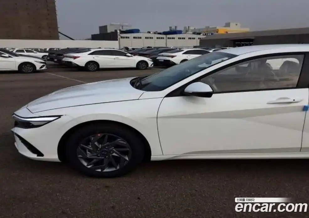 Hyundai Avante 2026 1.6 гидро в Москве № 1757093, фото 6