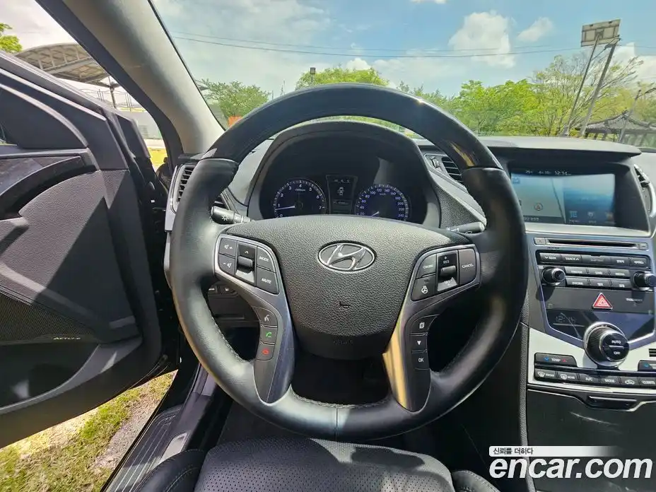 Hyundai Grandeur 2016 2.4 гидро в Москве № 1757330, фото 11