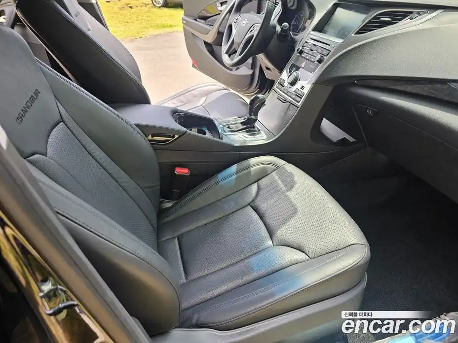 Hyundai Grandeur 2016 2.4 гидро в Москве № 1757330, фото 15