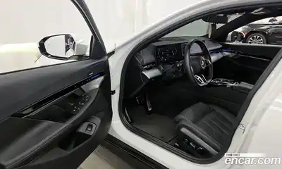 BMW 5-Series 2024 2.0 гидро в Москве № 1757379, миниатюра 10