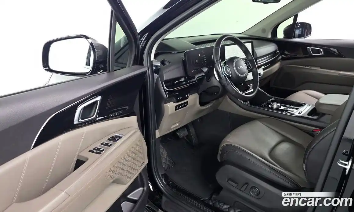 Kia Canival 2023 3.5 гидро в Москве № 1758157, фото 10