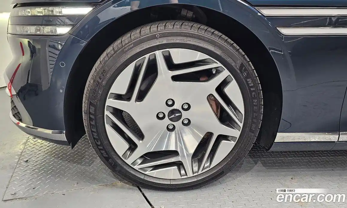 Genesis G90 2024 3.5 гидро в Москве № 1758625, фото 5