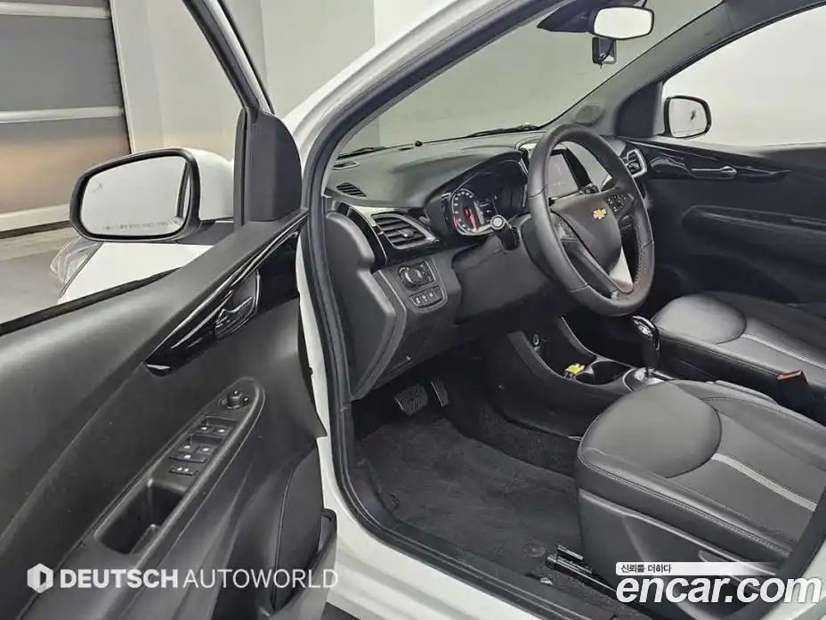 Chevrolet Spark 2021 1.0 гидро в Москве, фото 11