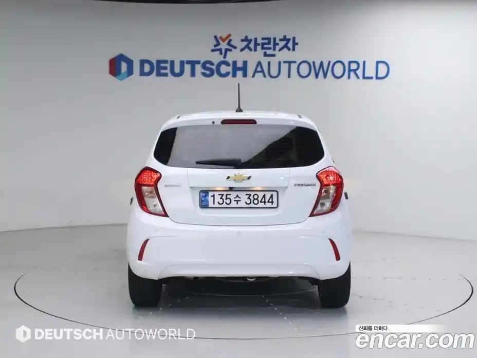 Chevrolet Spark 2021 1.0 гидро в Москве, фото 4