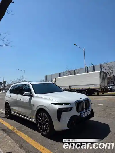 BMW X7, 2025