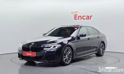 BMW 5-Series, 2022