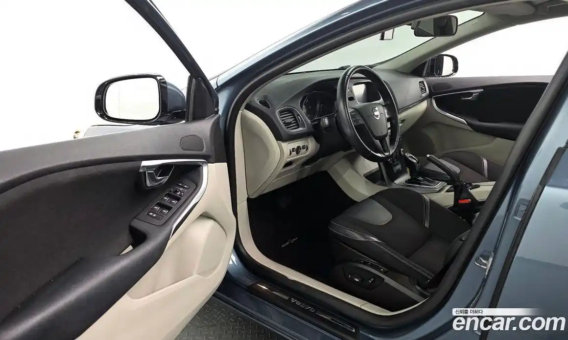 Volvo V40 2014 1.6 гидро в Москве № 1763629, фото 10