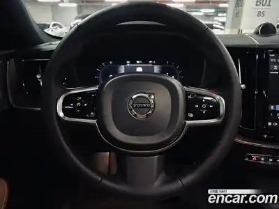 Volvo XC60 2023 2.0 гидро в Москве № 1763682, миниатюра 12