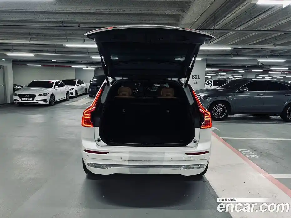 Volvo XC60 2023 2.0 гидро в Москве № 1763682, фото 20