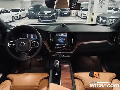 Volvo XC60 2023 2.0 гидро в Москве № 1763682, миниатюра 7