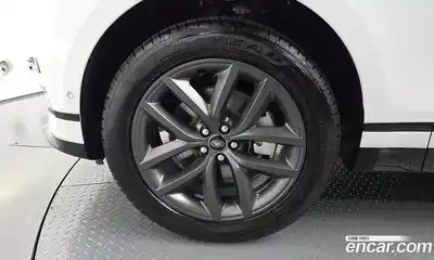 Land Rover Range-Rover Velar 2025 2.0 гидро в Москве № 1763940, миниатюра 5