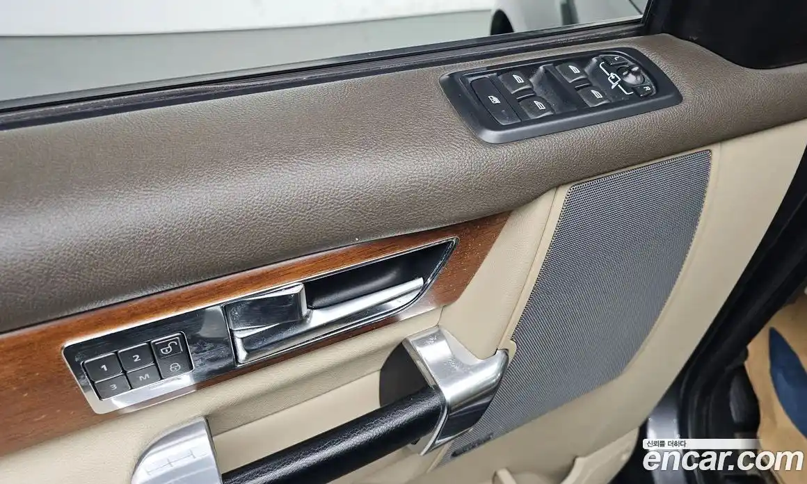 Land Rover Discovery 2016 3.0 гидро в Москве № 1764122, фото 13