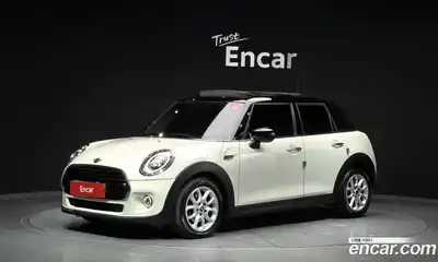 Mini Cooper, 2021