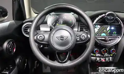Mini Cooper 2021 1.5 гидро в Москве № 1764433, миниатюра 12