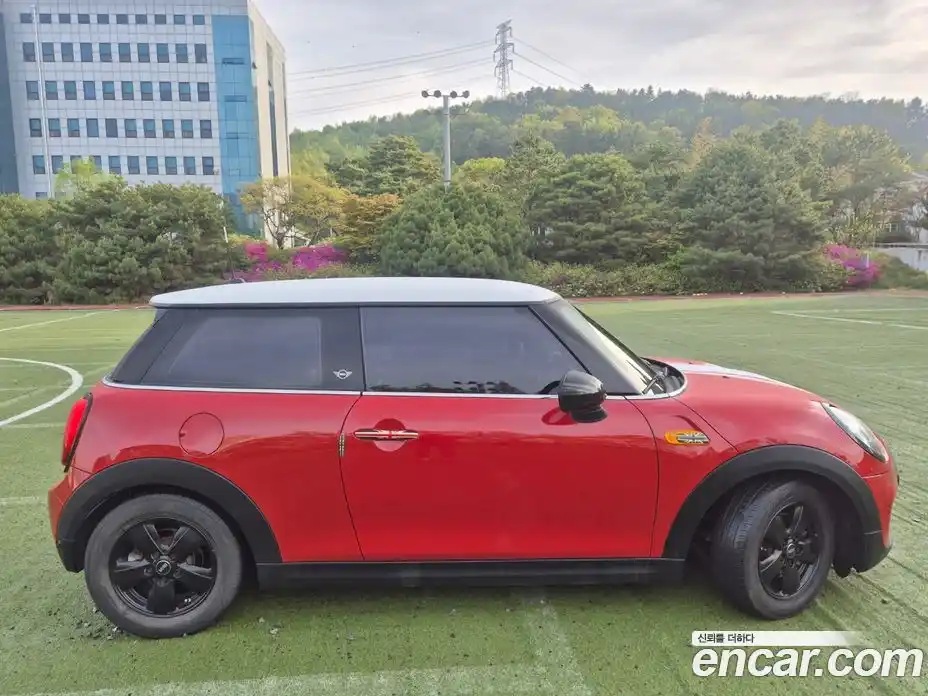 Mini Cooper 2014 1.5 гидро в Москве № 1764567, фото 9