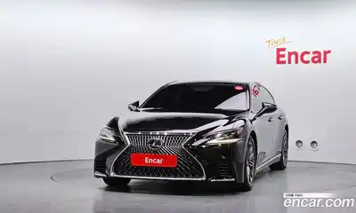 Lexus LS 2018 3.4 гидро в Москве № 1764968, миниатюра 3