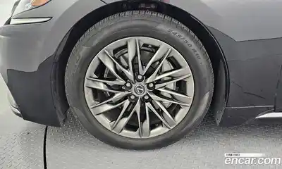 Lexus LS 2018 3.4 гидро в Москве № 1764968, миниатюра 5