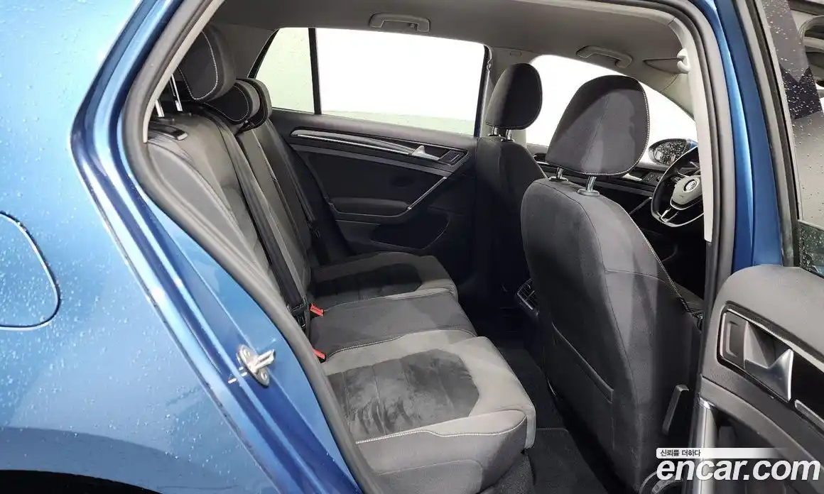 Volkswagen Golf 2013 1.6 гидро в Москве № 1765304, фото 11
