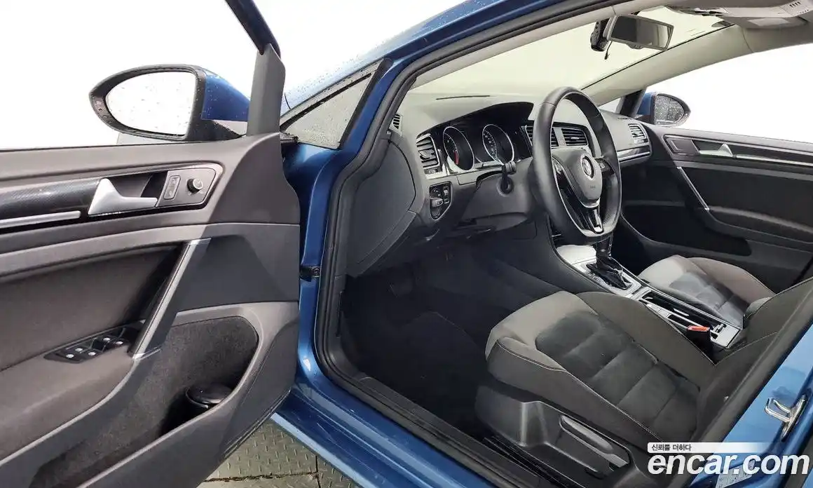 Volkswagen Golf 2013 1.6 гидро в Москве № 1765304, фото 10