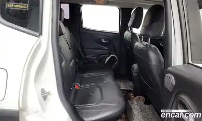 Jeep Renegade 2015 2.0 гидро в Москве № 1766263, миниатюра 11