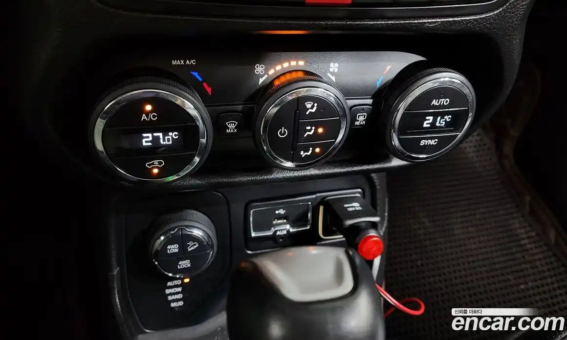 Jeep Renegade 2015 2.0 гидро в Москве № 1766263, фото 14