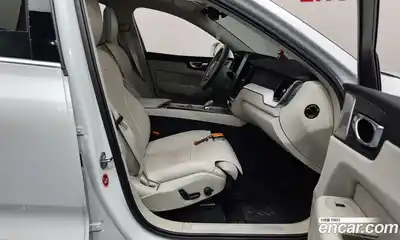 Volvo XC60 2025 2.0 гидро в Москве № 212771, миниатюра 11