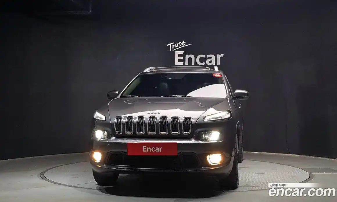 Jeep Cherokee 2017 2.4 гидро в Москве № 232455, фото 3